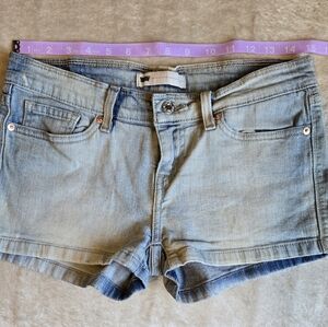 Levi's original jean shorts 6/7